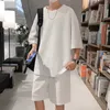 TRACHSuit Summer Waffle Tshirt Simples Leisure Moda Sports Sports Men Hong Kong Estilo Ins solto Cor sólida Capris Twopi Y2211