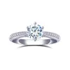 Anillos de racimo Diseño personalizado 18K Oro blanco Dama Compromiso Anillo de boda Corte redondo Laboratorio Diamante cultivado