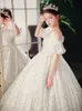 2023 Blanc Crystal Flower Girls Robe pour le mariage Robes de concours de bal robe de bal en tout-enfant des petits enfants