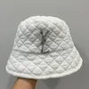 여성 남성용 디자이너 버킷 모자 양모 모자 모자 디자이너 버킷 카스 퀴 캡 럭셔리 더블 사이드 블랙 보닛 비니 모자 2211043d