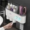 Tandborstehållare väggmonterade hållare med 2 tandkräm dispenser stansfritt badrum förvaring för hemma vattentäta tillbehör 221103
