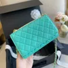 Lambskin trendiga designer väskor 19 serie plånbok på kedjan matelasse quiltad klassisk klaff mode handväska kort hållare guld hårdvara telefon pocket pochette handväskor