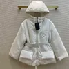 Diseñador de moda con capucha chaqueta de plumón para mujer bolsillo personalizado 2 colores grueso cálido abrigo Parka más alto 665 452 dfashion98