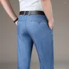 Jeans da uomo Primavera ed Estate Pantaloni da uomo in tessuto modale sottile a gamba dritta Business Casual Stretch Pantaloni azzurri Pantaloni di marca maschile