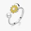 Anéis de casamento fofos Romântico Romântico Simple Margarida aberta para mulheres pequenas flores pérolas epóxi feminino Acessórios de anel da moda joias