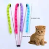 Cat Toys 1PCS Długie wisiorka Pluszowa różdżka interaktywna zwiastun Kittak Play dla losowego koloru