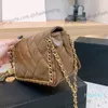 Französische Damen-Kalbslederkette um Taschen, klassische, volle Klappe, gesteppte Goldkette, Drehverschluss, Hardware, Umhängetasche, Luxus-Designer-Handtaschen, 20 x 15 cm