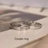 Nouvelle bague de couple Design d'intérêt spécial Bagues de couple pour hommes et femmes de luxe léger Cadeau de la Saint-Valentin étoilé