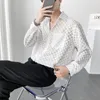 Erkekler Sıradan Gömlekler Tasarımcı Seksi Yarı Yoldaş İçi Boş Ekose Gömlek Kore Moda Gevşek Uzun Kollu Erkek Elbise Üst Sahne Giysileri