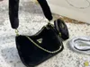 Luxury Furry & Leather Handbags Woamn Shoulder Bags Patent Designer Lady 2pc Hobos Saddles Baguette Fashion Silver Underarm Totes Bag Summer Solid Colors