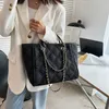 Sac femme 2022 automne et hiver nouvelle chaîne sac à bandoulière grande capacité sac fourre-tout