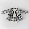 Nyfödda babyflickor Kläder Autumn Spring Baby Rompers för Girls Plaid Princess Christmas Baby Clothes Set Romper Jacket 2 st