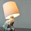 Lampade da tavolo Lampada americana Vento nordico Simulazione animale Camera da letto Comodino Resina Personalità creativa olandese