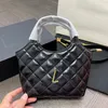 حقيبة حمل صغيرة Lingge Pattern Women Handbag Fashion Bag Crossbody Bag Caviar و Sheepesk Design Design Top Top Shopping Mal