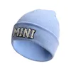 Nouveau hiver Mama lettre Mini laine acrylique tricoté casquettes femmes couleur unie Skullies bonnets Hip Hop extérieur chaud pour fille cadeau Ski chapeau