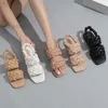 Sandaler Fashion Women Sandaler Weaving Elastic Band Square Head Kvinnliga tofflor Casual bekväma utomhusstrandskor plus storlek 42 L221107