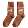 2022 NYTT 5 Pack Home Elk Pattern Camel Velvet Snowfield Wool Socks Wholesale In Winter Women's Extra Thick Warm Sleep Plush Tjockade Medium Tube Socks
