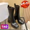 باريس Cloe Boots Designer نصف ركبة الجوارب أزياء الفخذ أعلى قار رطوبة Betty المطاط RAIN RAIN الحذاء مكتنزة الكعب أحذية سود