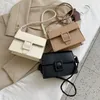حقائب المساء ببساطة Crossbody Lady Chain Travel Pu Pu Leather Leather Color Contour Counter Bag for Women 2022