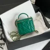 10A Mirror Quality Sheepskin Luxury Designer Mini Vanity Case Women Cosmetic Bags Chain Handväska med Box C106