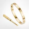 2022 Love Screw bangle braccialetto carter Bracciali di design Gioielli di lusso Accessori per braccialetti da donna Lega di acciaio al titanio Placcato in oro Never Fade con borsa originale