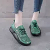 Sandálias verão respirável retro plana plataforma sapatos para mulheres tênis de couro genuíno lape-up grossa sola sandals hollow sandals verde l221107