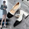 Sandalen Retro Mary Jane Schuhe Damen 2022 neue französische Karree High Heels kleine Lederschuhe Lackleder dicke Fersenschuhe L221107