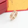 Hot fashion Love Ring Designer Ring For Women Accessori di lusso Titanium Steel Never Fade lovers Regalo di gioielli non viene fornito con dimensioni della scatola 5-11