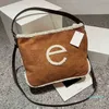 Çapraz gövde tel çanta tasarımcı çantaları kadınlar peluş vintage çanta renk kontrast omuz çantası şık haberci tote çanta çantası 2023