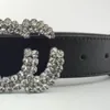 Cinturones de mujer de la calle Cinturón de diseñador Nuevo diseñadores para hombres Cinstand de diamantes con letras Diamantes Hebilla D2211073F