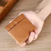 Layer Oil Wax Portamonete in pelle di mucca Mini portafoglio Fibbia magnetica Apertura e chiusura Borsa per carte portatile