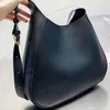 Grote schoudertas zwart lederen handtas portemonnee gebogen ontwerp crossbody tassen mode metalen driehoek magneet sluiting ritsje wallet253n