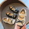 Flat Shoes Girls Bowtie Mary Janes Square Toe L￤der Princess White Black Kids Flats Children Party Dance Shoe