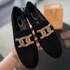 Femmes Robe Chaussures Confortables Véritable Cuir Talon Plat Bouts Ronds Classique Boucle Mocassins De Luxe Designer Casual Femmes Lefu Chaussure Taille US 4-10 avec boîte