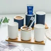 Badtillbeh￶r Set Nordic Toothbrush Gurgle Cup Ceramic Holder Par Creative Family 3-Piece Home Badrumsdekoration Ornament