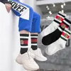 Heiße Designer-Männer-Baumwollsocken, Modeaccessoires, Tigerkopf-Stickerei, mittelhoher Schlauch, Freizeit, Sport, Hip Hop, Schwarz, Weiß