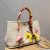 Новые роскошные дизайнерские сумки модные сады Totes дамская модная классическая сумочка со шарфами и лошадьми кожа кожаная сумка по кроссу