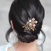 Headpieces ZMHP359 Fashion Bride Hair Clips Alloy Flower Pearl Wedding Bachelorette Party Woman Headdress Girlfriend Gift Bridesmaid Comb