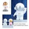 Decorações de interiores Decoração de carro Doll Doll Astronaut resina brinquedos dourados ornamentos de moda prata acessórios para meninas mans presentes