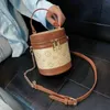 Bolsas de ombro de ombro de couro para crianças bolsas de corrente de estampa de flores com estampa de balde circular bolsas de moeda de moedas de mensageiro