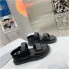 Dad Sandalen opa sandalen Buckle Caviar lederen luxe ketting goud dames slippers kristallen kalf gewatteerd platform Summer Beach Slipper 35-42 met box2