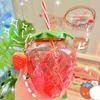 Vattenflaskor kreativa jordgubbar halm kopp plast s￶t kvinnlig b￤rbar mj￶lk te student flaska