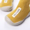 Eerste wandelaars babyschoenen gemengde kleuren unisex walker jongens meisjes kinderen rubberen zachte zool brei -booties antislip 221107