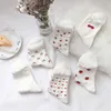 Socken Strumpfwaren Japanische Süße Frauen Rote Erdbeere Koreanischer Stil Blumen Crew Kawaii Baumwolle Harajuku Kuh T221102