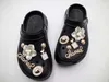 1セットクリスタルクラウンメタルチャームデザイナーアクセサリークロッグシューズボタン装飾ワニの靴の素敵な小さなクマの魅力