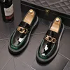 2023 Nieuwe designer boot spikes flats schoenen voor mannen goud casual schoenfilm supersterren slip-on klinknagels bezaaide mannen loafers 38-44.