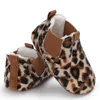 Första Walkers Brand Toddler Born Baby Boy Girl Läder Soft Sole Crib Shoes Sneakers Prewalker Leopard Solid Warm 221107