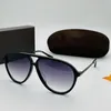 Lunettes de soleil pour hommes et femmes Summer 909 Style Anti-Ultraviolet Retro Plate Full Frame Lunettes Random Box