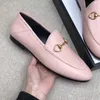 Vrouwen platte kleding schoenen 100% authentieke koehide metalen gespog designer schoenen lady lederen brief casual schoen muildieren princetown mannen vertrappen lui