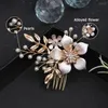 Headpieces ZMHP359 Fashion Bride Hair Clips Alloy Flower Pearl Wedding Bachelorette Party Woman Headdress Girlfriend Gift Bridesmaid Comb